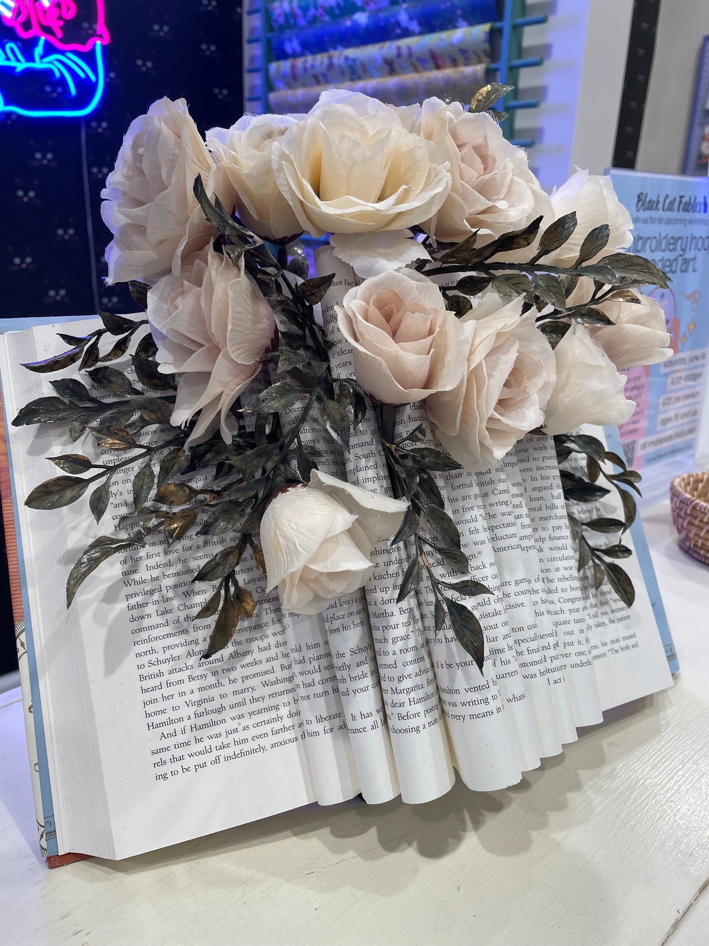 Workshop - 07/12/2025 - Floral Book Display