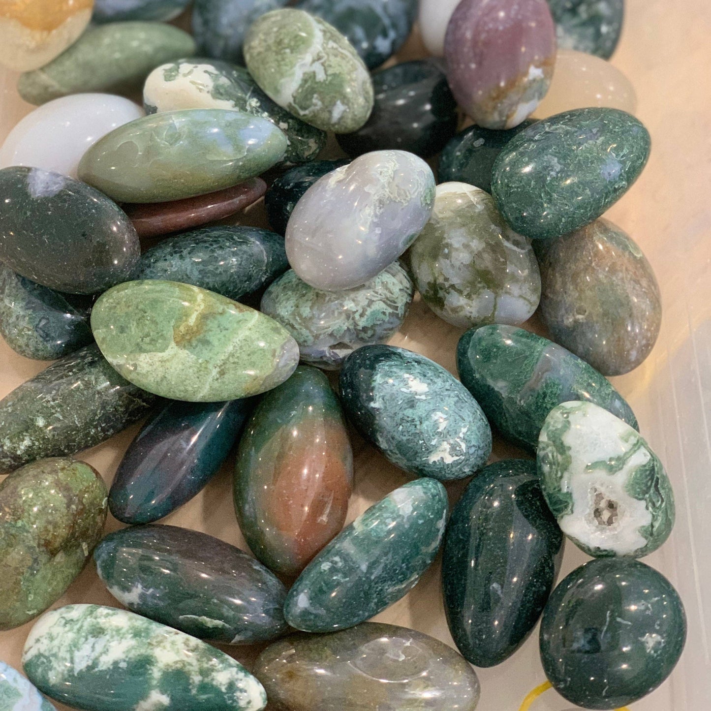 Tumbled Crystal - Moss Agate