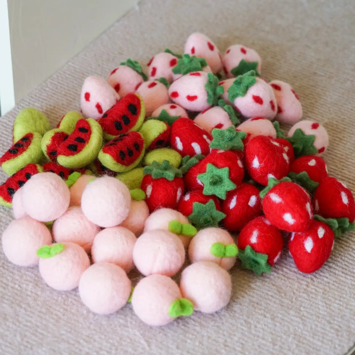 Handmade Wool Felt Cat Toy Set Fruit-Inspired Collection